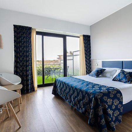Hotel Ristorante Al Fiore Peschiera del Garda Kültér fotó