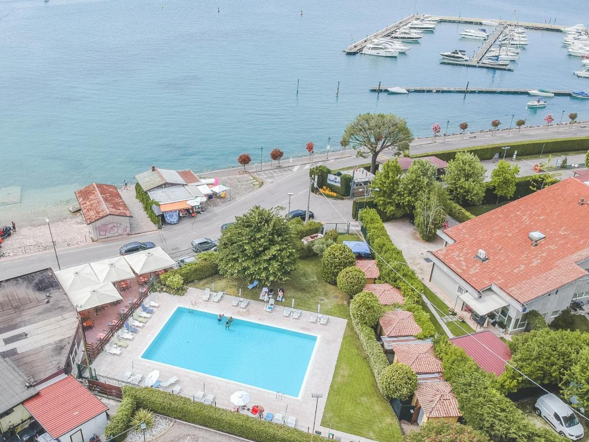 Hotel Ristorante Al Fiore Peschiera del Garda Kültér fotó