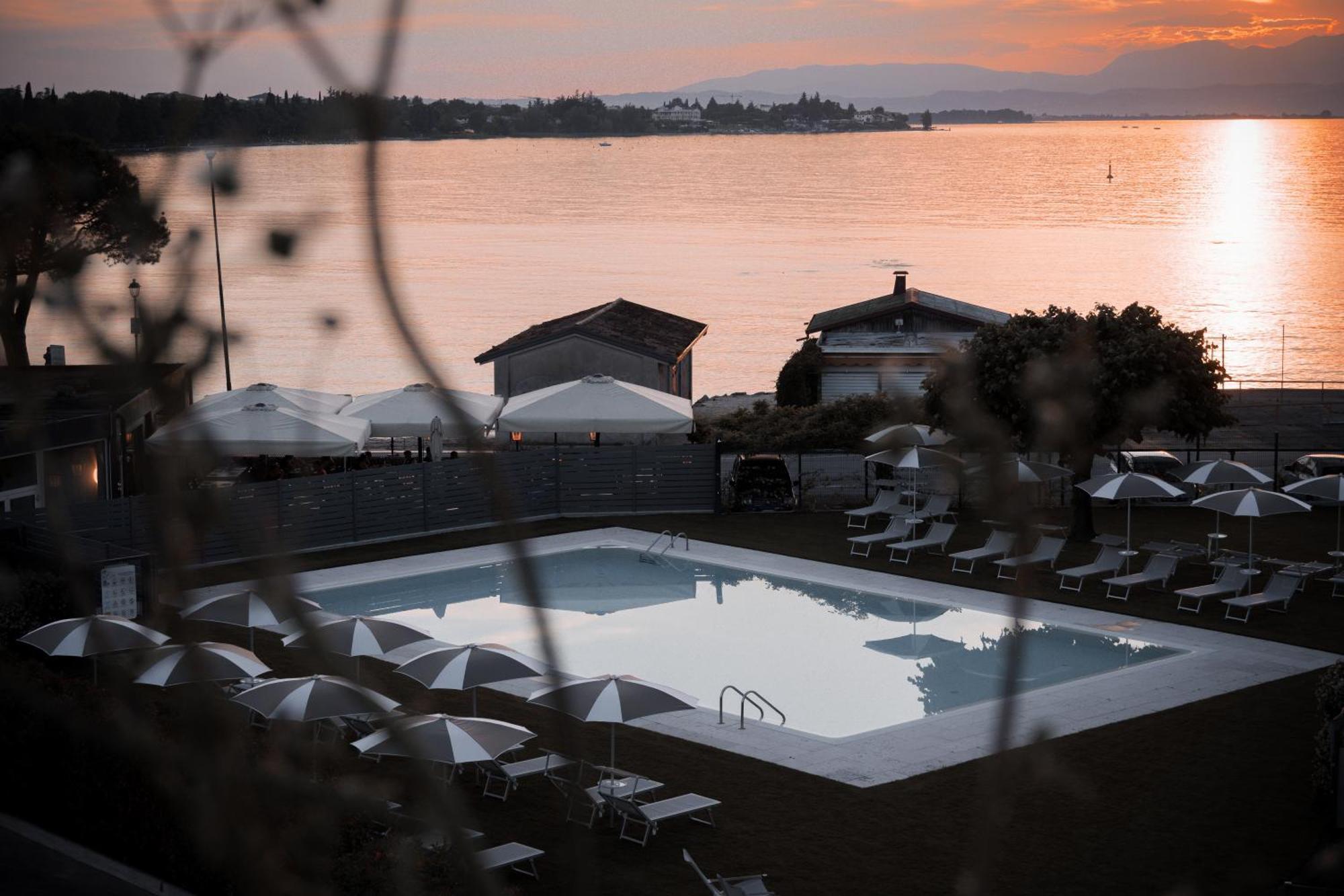 Hotel Ristorante Al Fiore Peschiera del Garda Kültér fotó