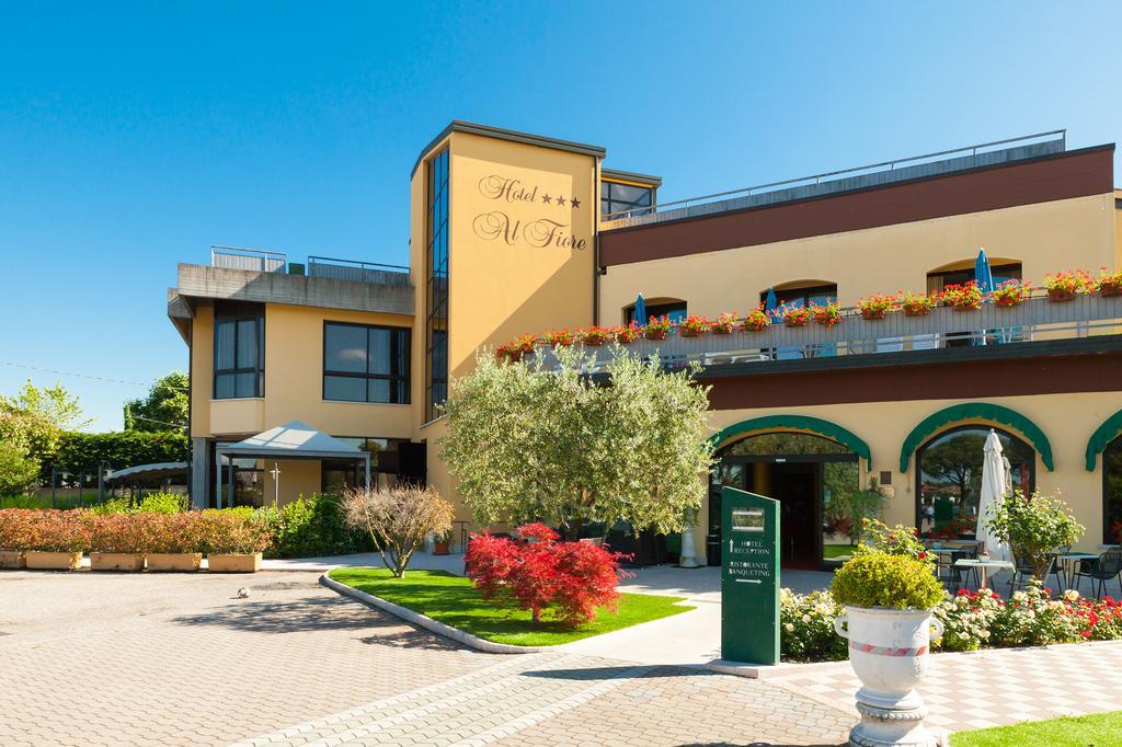 Hotel Ristorante Al Fiore Peschiera del Garda Kültér fotó